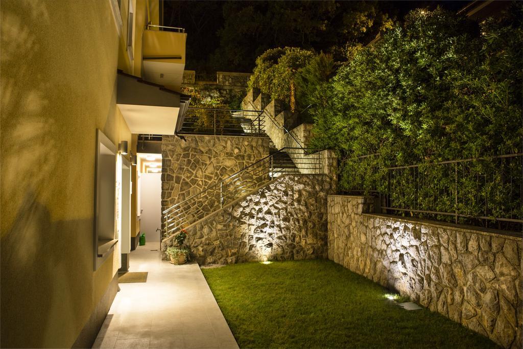 Hotel Villa Privileggio Mošćenička Draga エクステリア 写真