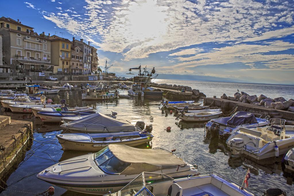 Hotel Villa Privileggio Mošćenička Draga エクステリア 写真
